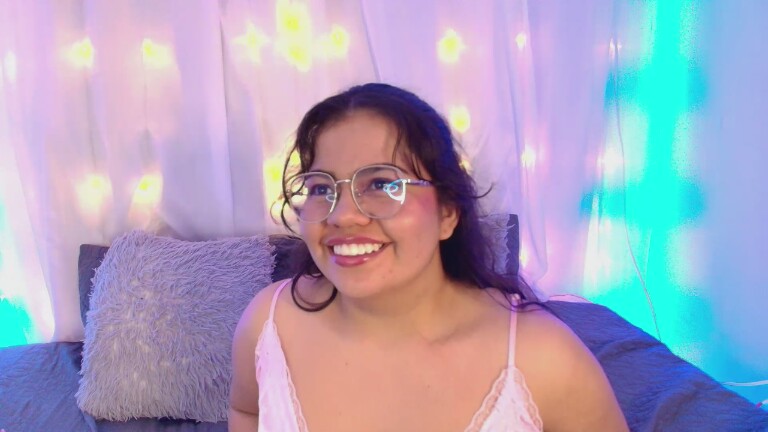 LinaRossie's Streamate show and profile