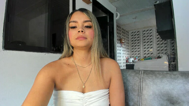 zattiemore's Streamate show and profile