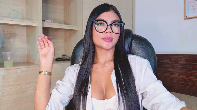 AnnieMilan's Streamate show and profile