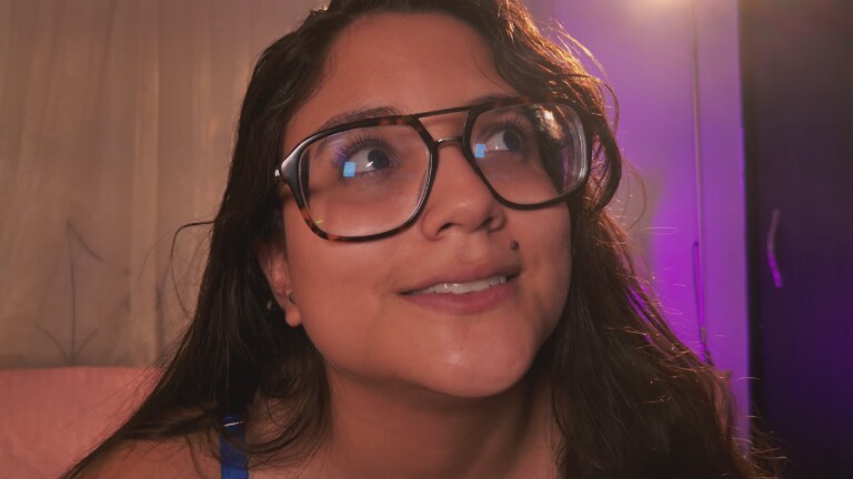 HaileyBunny_18's Streamate show and profile