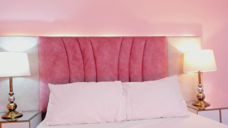 EmmaWeest's Streamate show and profile