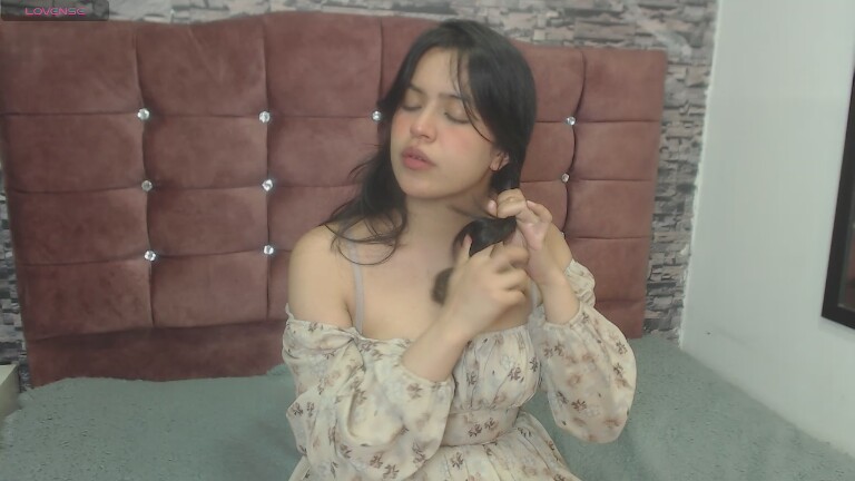 JasmineSinclar's Streamate show and profile
