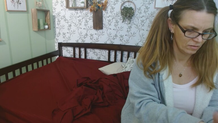 GeminiLoveXO's Streamate show and profile