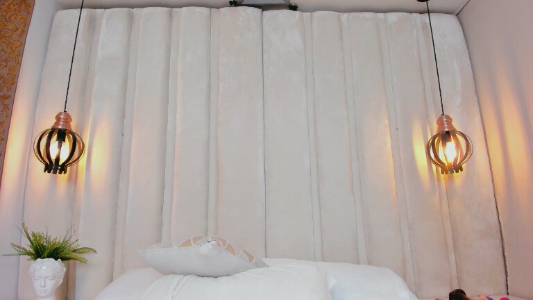 JulietaFontana's Streamate show and profile